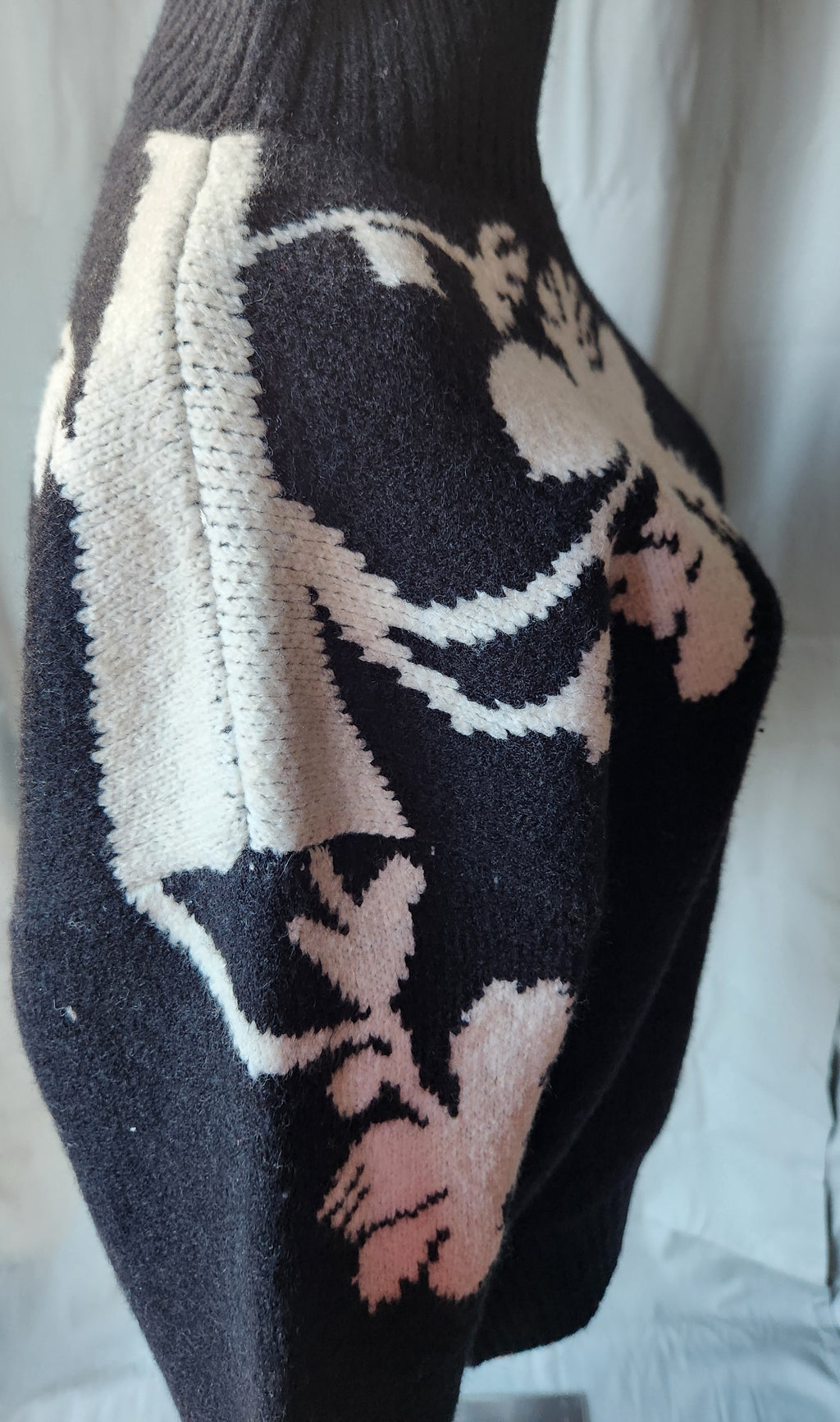Fab'rik Floral Crewneck Pullover Sweater - New With Tags